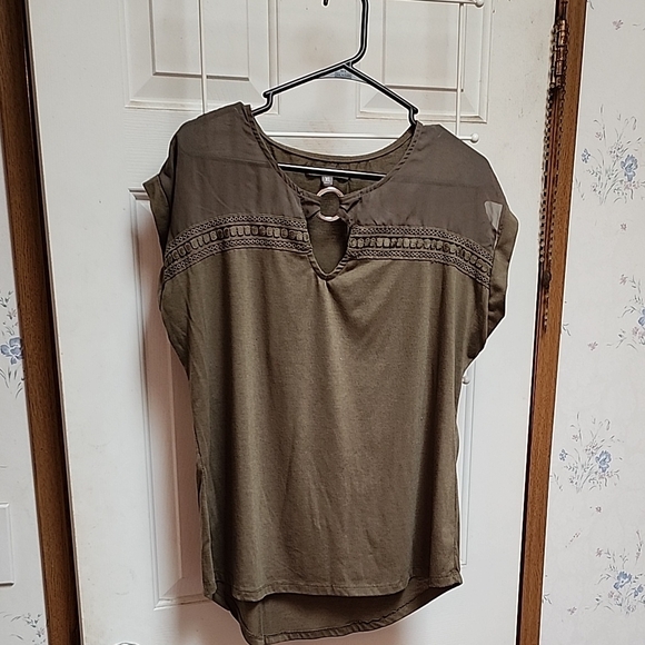 Daisy Fuentes Brown Tie Front Blouse - Picture 1 of 12